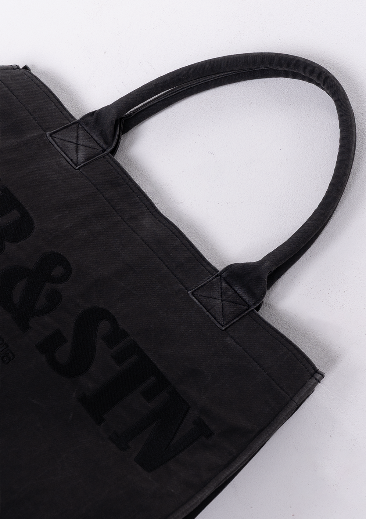 ARIZONA TOTE - BLACK